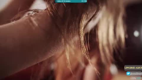 Snapshot of omiliver chatting on September 11, 5:24 pm    or    online show from September 11, 5:24 pm