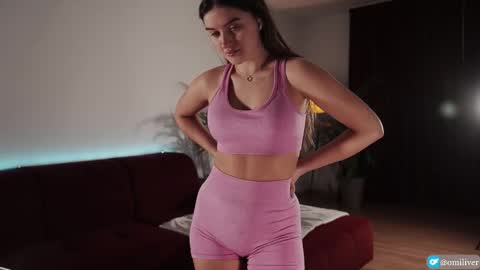 Snapshot of omiliver chatting on October 14, 3:13 pm    or    online show from October 14, 3:13 pm