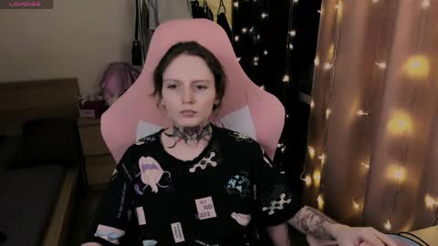 on_yxxx online show from April 14, 8:37 pm