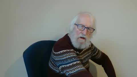 Somewhere over the rainbow online show from February 4, 8:13 am