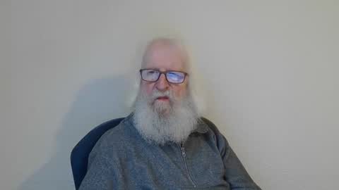 Somewhere over the rainbow online show from February 9, 7:56 am