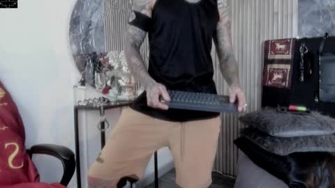     ... online show from September 27, 7:19 pm