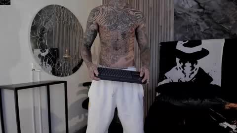     ... online show from November 17, 3:45 am