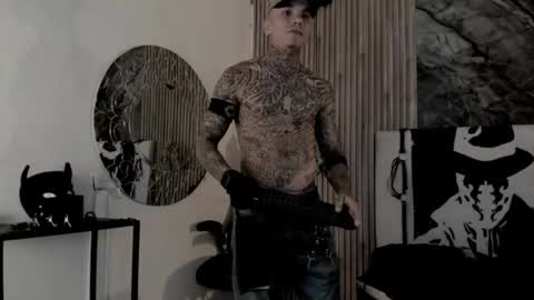 Snapshot of onceagain97_ chatting on June 22, 3:25 am ... online show from June 22, 3:25 am