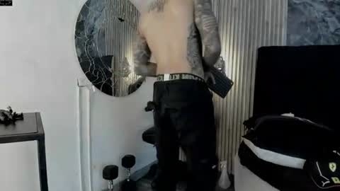Snapshot of onceagain97_ chatting on July 5, 7:32 pm ... online show from July 5, 7:32 pm
