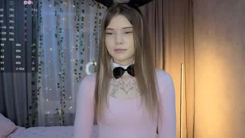 Eva online show from April 5, 2:03 pm