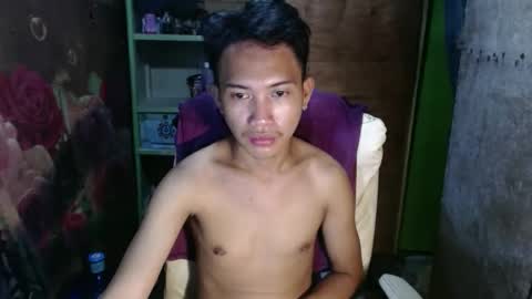 Snapshot of onebigloadxxx chatting on January 3, 9:58 am Wyn Will serve you and be your slave online show from January 3, 9:58 am