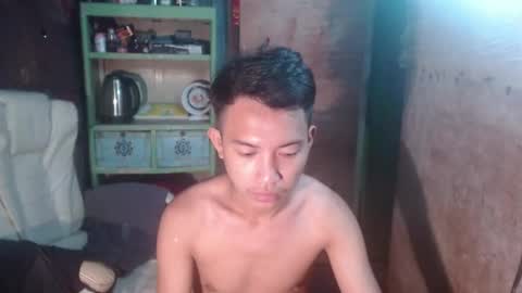 Snapshot of onebigloadxxx chatting on January 20, 11:43 pm Wyn Will serve you and be your slave online show from January 20, 11:43 pm