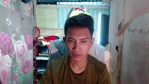 Snapshot of onebigloadxxx chatting on February 11, 5:18 pm Wyn Will serve you and be your slave online show from February 11, 5:18 pm