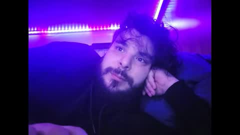 onecrew1 online show from January 7, 1:03 pm