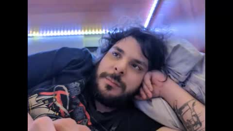 onecrew1 online show from September 19, 12:17 pm