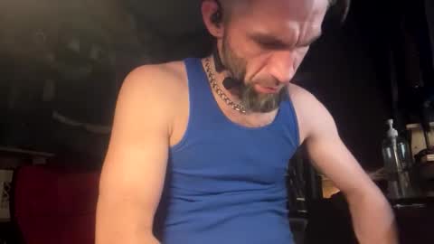 Snapshot of onepreparedpuppy chatting on March 4, 7:14 am onepreparedpuppy online show from March 4, 7:14 am