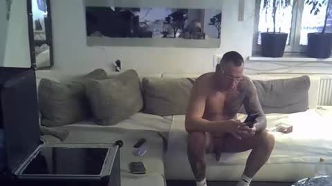 Snapshot of onepussycock chatting on November 19, 10:26 am .....mICha..... online show from November 19, 10:26 am