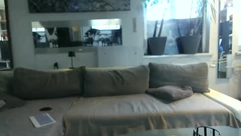 .....mICha..... online show from March 1, 12:51 pm