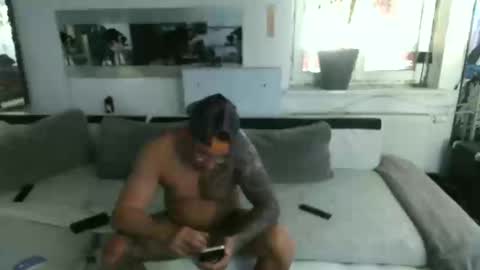 .....mICha..... online show from April 8, 4:56 am