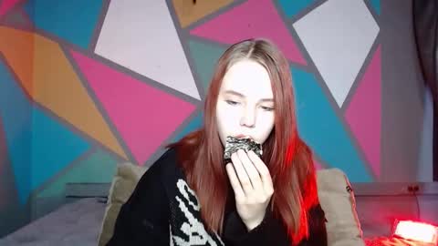 onessandra online show from November 7, 2:33 am