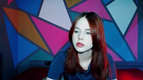 onessandra online show from November 24, 6:02 am