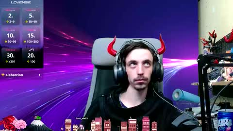 Snapshot of oni_hoshi chatting on December 13, 7:53 pm Oni hoshi online show from December 13, 7:53 pm