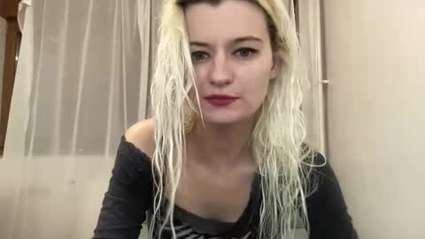 Snapshot of onika_cox chatting on May 31, 9:49 pm Onika online show from May 31, 9:49 pm