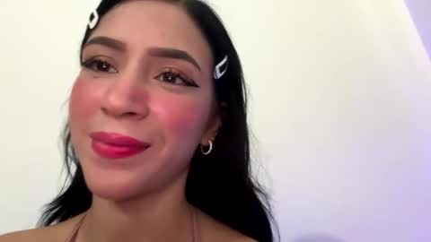 onlily online show from February 1, 8:18 pm