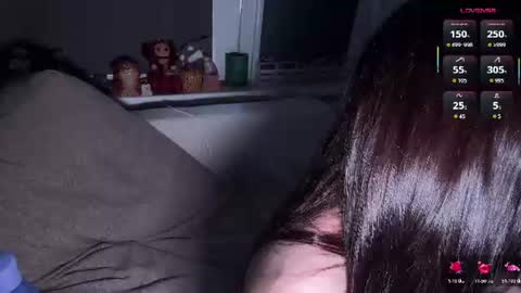 Snapshot of online_may chatting on June 17, 4:37 am May I am your cute succubus online show from June 17, 4:37 am