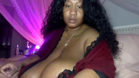 onlineerica online show from November 11, 4:12 am