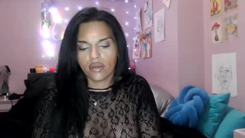 Snapshot of only1jtreasure chatting on December 23, 3:07 am Only1JTreasure online show from December 23, 3:07 am