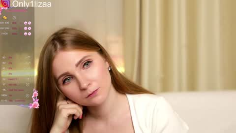 Snapshot of only1liza chatting on December 13, 2:43 am Saturday- start 0200 GMT3 online show from December 13, 2:43 am