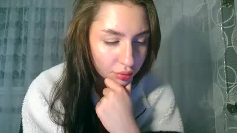 Snapshot of only_barbara chatting on November 11, 12:10 am Barbara online show from November 11, 12:10 am