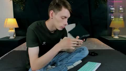 Erick  online show from November 22, 5:06 am