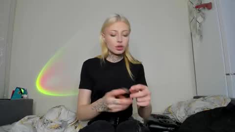 Iva online show from November 4, 6:07 pm