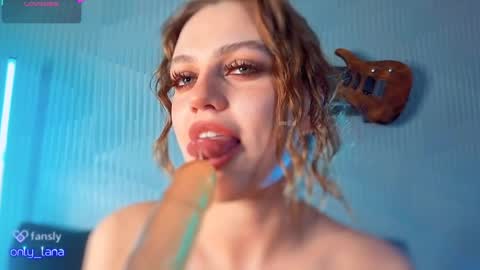 Lana Lexx online show from April 6, 10:33 pm