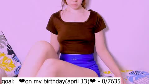 only_sarah1 online show from April 4, 10:18 pm