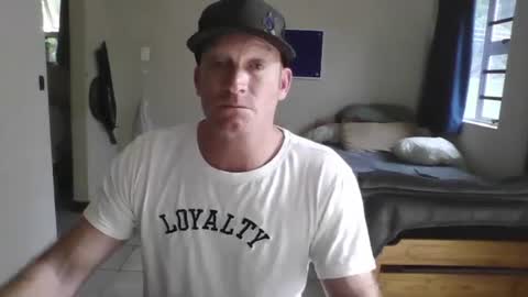 For me to know online show from October 18, 11:55 am