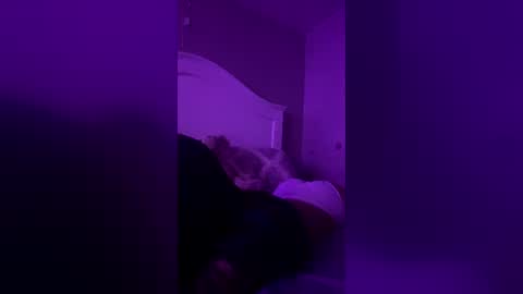 bellalove online show from June 22, 3:19 am