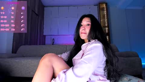 Amelia online show from March 7, 2:34 pm