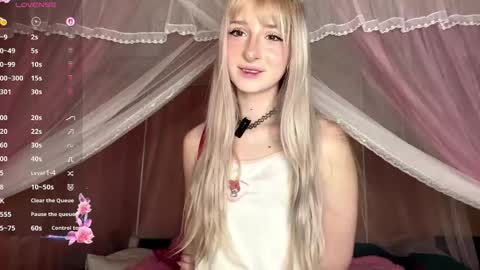 Eva online show from April 8, 8:03 am