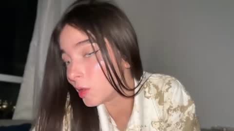 Sophia online show from June 21, 2:14 am