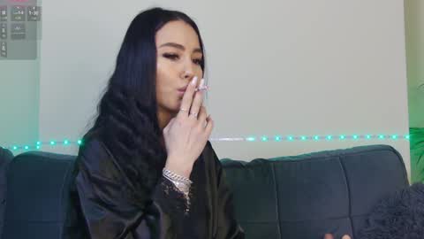 Xandra online show from January 9, 8:45 am