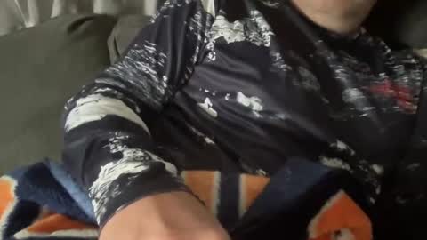 Snapshot of onthedlhere chatting on December 20, 4:14 pm onthedlhere online show from December 20, 4:14 pm