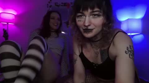 onyx_black666 online show from December 16, 6:40 am
