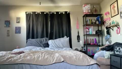 Snapshot of onyx_the_pupstar chatting on November 15, 8:27 pm Onyx online show from November 15, 8:27 pm