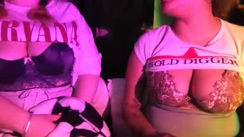 Snapshot of onyxeffy chatting on December 4, 9:46 pm Effy Onyx online show from December 4, 9:46 pm