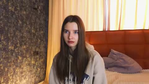 Snapshot of onyxvespera chatting on February 28, 6:25 am onyxvespera online show from February 28, 6:25 am