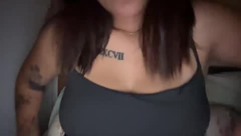 Snapshot of oohhellothere chatting on September 15, 5:18 am Miss Girly online show from September 15, 5:18 am