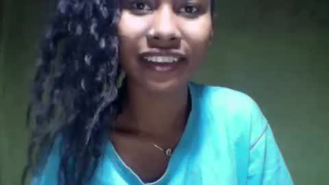 oolyette online show from October 1, 7:25 am