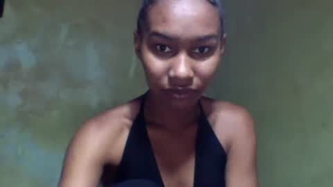 oolyette online show from November 11, 9:20 am