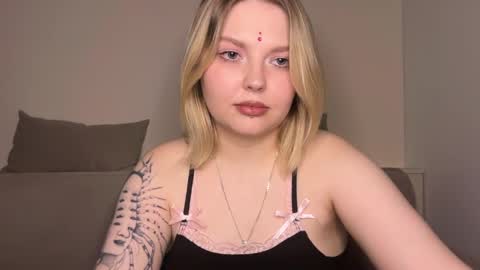 Ophelia online show from March 29, 10:43 pm