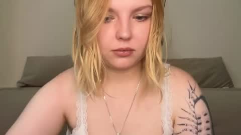 Snapshot of opheliaritz chatting on July 21, 7:32 am Ophelia online show from July 21, 7:32 am