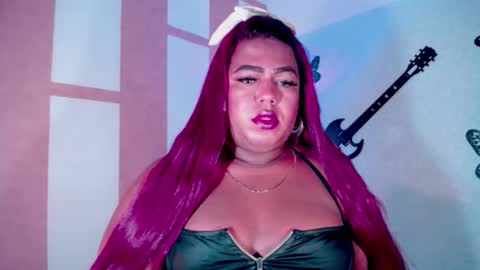 Snapshot of opraxbell chatting on February 5, 4:59 am OpraxBell online show from February 5, 4:59 am